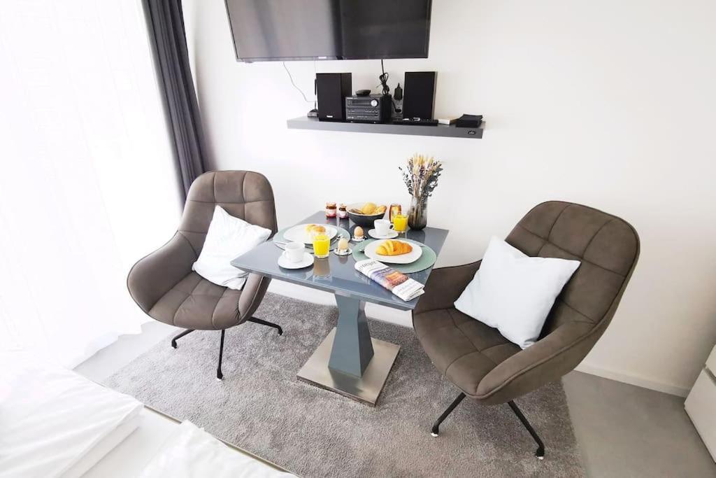 Hh 03 By Rockchair - Superhost Status - Modernes Apartment Mit Sonnigem Balkon & Premium Boxspringbetten In Winterhude - Hamburg Top Geheimtipp מראה חיצוני תמונה